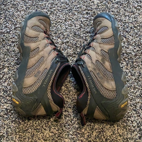 Men’s Merrell Vibram Shoes - Picture 3 of 4